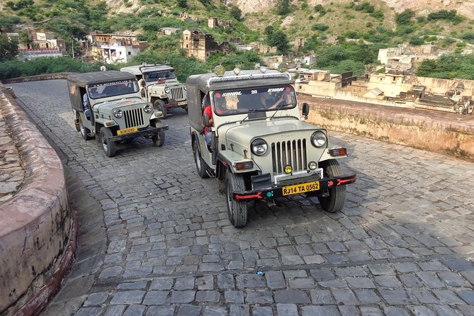 11 Days Golden Triangle & Varanasi With Luxury Accommodation,internal Flights - Day 5: The road to Agra and the stepwell at Abhaneri