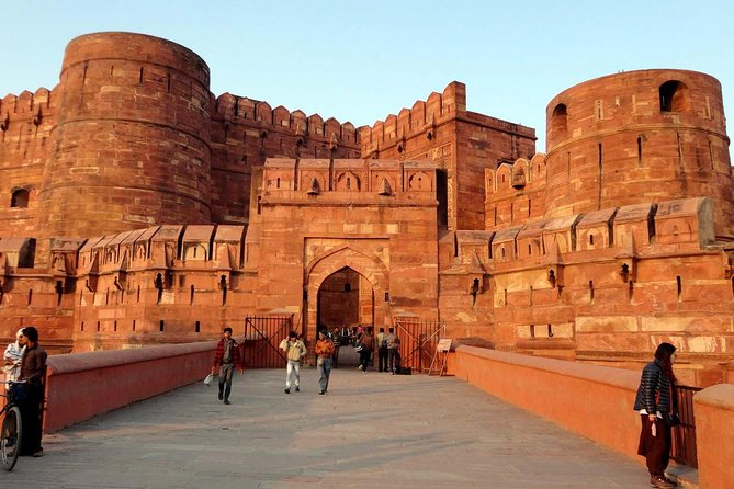 2 Day Private Luxury Golden Triangle Tour to Agra and Jaipur From New Delhi - Jaipur’s City Palace and Jantar Mantar show two sides of royal life