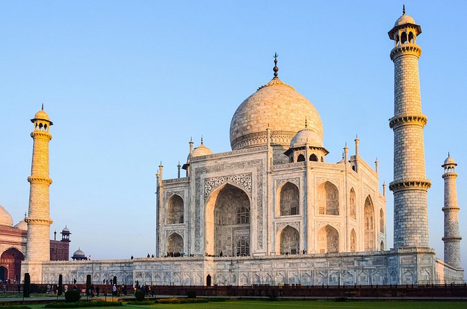 2-Day Tour to Taj Mahal and Agra from Chennai with Both Side Commercial Flights - Agra Fort, red sandstone, and Mughal power