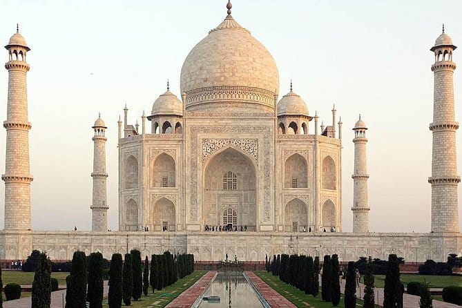 3-Day Golden Triangle Luxury Tour from Delhi to Agra and Jaipur - Who should book this tour?