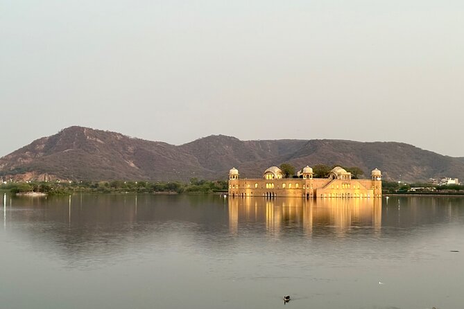 3-Day Luxury Private Golden Triangle Tour – Delhi, Agra & Jaipur - Fatehpur Sikri on the Road to Jaipur