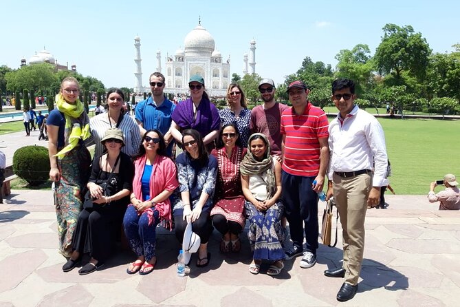 3-Days Luxury Golden Triangle Tour to Agra and Jaipur from Delhi - Day 1: Old Delhi by tuk-tuk, then Qutub Minar