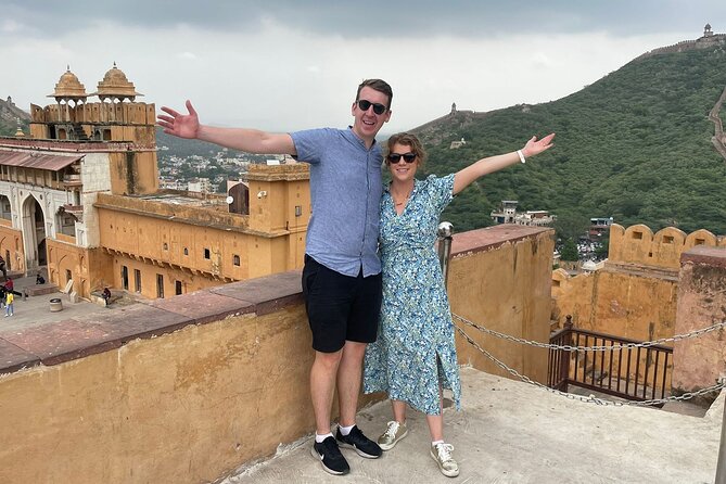 4 Days Golden Triangle Tour – Private, Guided & All Inclusive - Day 1: Old Delhi lanes and New Delhi landmarks