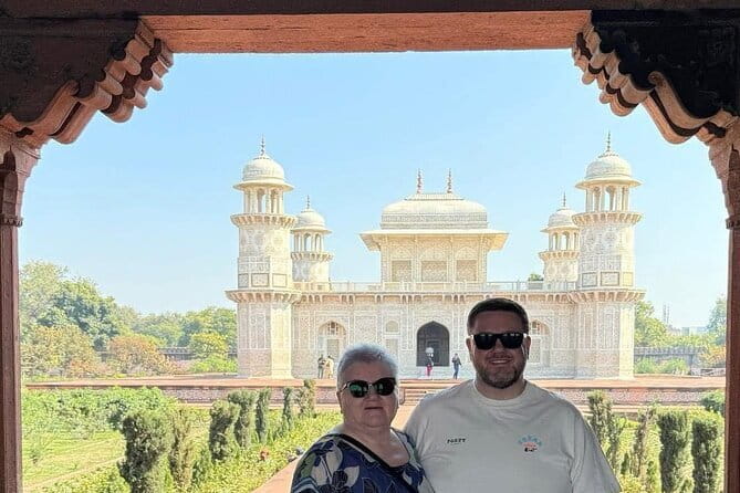 4 Days Luxury Golden Triangle Tour to Agra and Jaipur From Delhi - Day three: step wells, palaces, and Jaipur views
