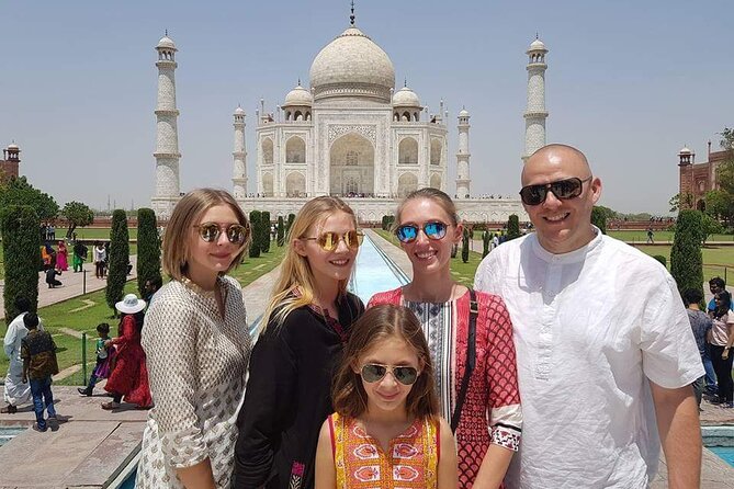 4-Days Private Golden Triangle Tour India - Delhi Agra Jaipur Tour - Day one: Qutub Minar and the grand avenues of Delhi