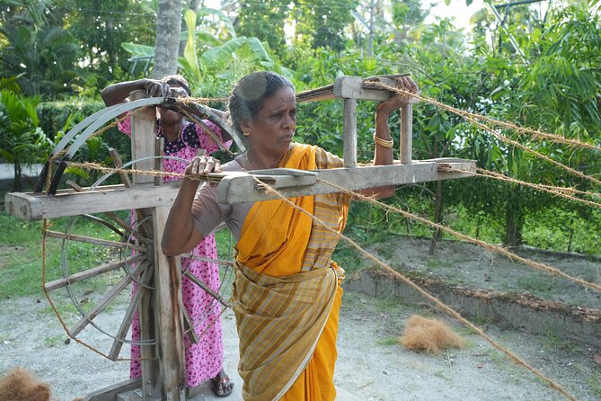 4 Hours Private Village Life Experience in Kochi with Pickup - Coconut fiber, coir, and the work behind ordinary objects