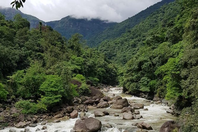 4D/3N Glimpse of Meghalaya - Day 2: Shillong Peak and the waterfalls near Cherrapunjee