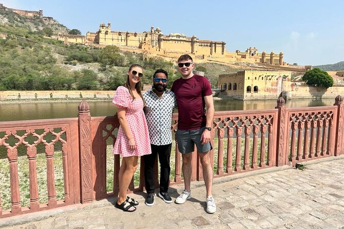 5 Days Private Luxury Golden Triangle Tour from Delhi - Day 1: A simple airport arrival