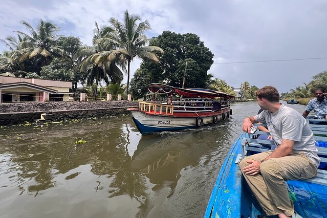 6hrs Alleppey Houseboat Tour-Serene Canals, Local Life & Food. - Private guiding with Sarath and Nitin