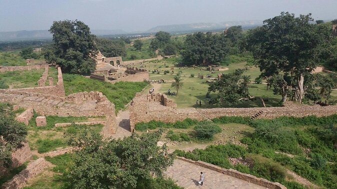 Abhaneri & Bhangarh Day Trip – Car, Guide, Lunch & Monkey Temple - Key points to know before booking