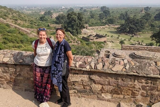 Abhaneri & Bhangarh Day Trip – Car, Guide, Lunch & Monkey Temple - The two-hour road to Chand Baori