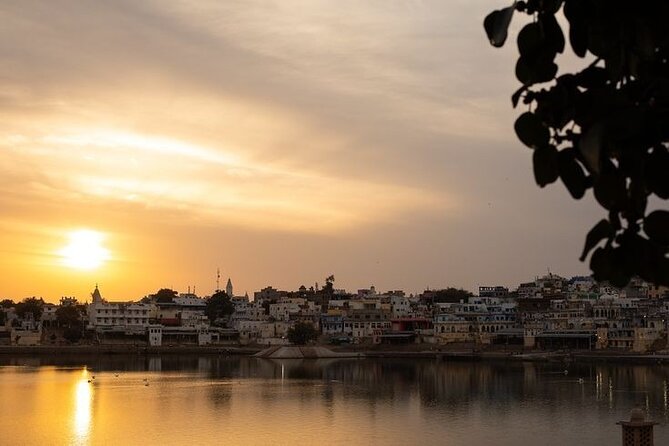 Afternoon Walk Tour with Sunset & Fire Ritual -The Pushkar Route - Gurudwara Sahib and Pushkar’s Sikh connection