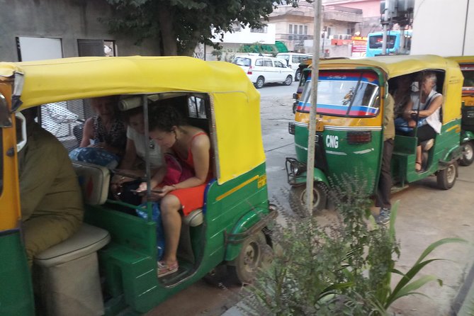 Agra: 6 Hour Tuk-Tuk / Rickshaw Tour - Two hours inside Agra Fort
