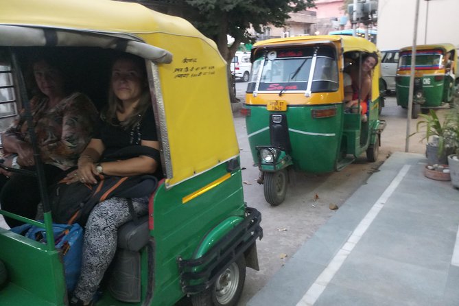 Agra: 6 Hour Tuk-Tuk / Rickshaw Tour - Three hours with the Taj Mahal