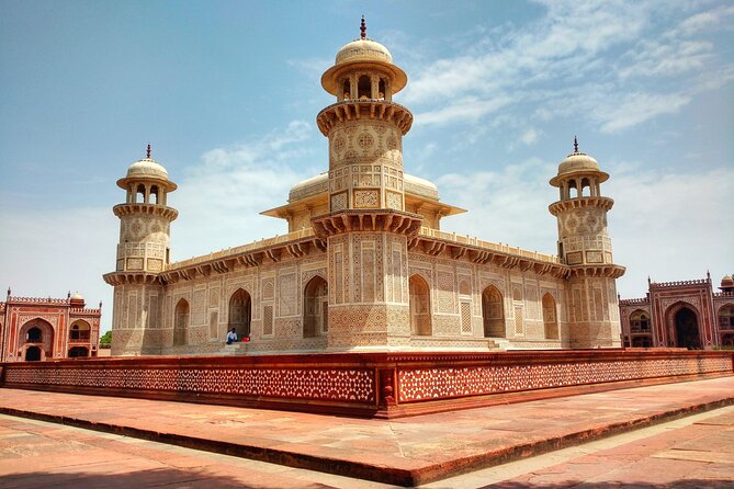 Agra Full-day Tour Taj Mahal, Agra Fort & Secret Walking Tour with Private Car - The guide is the main value