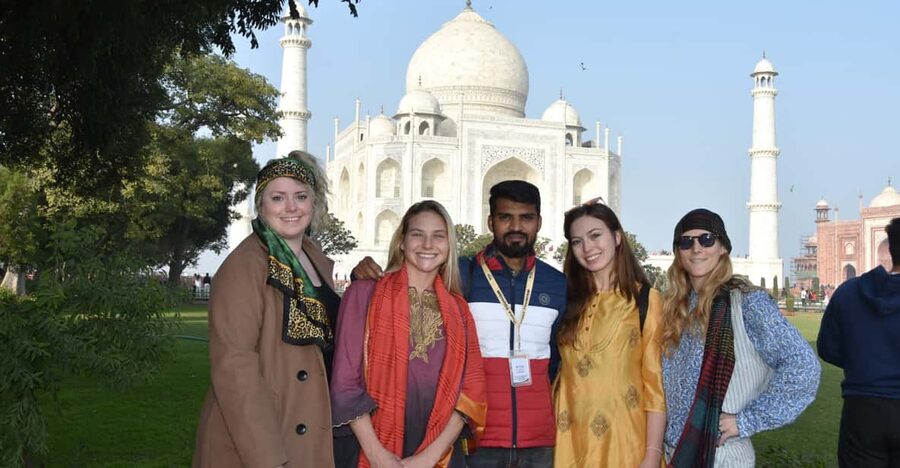 Agra Local Sightseeing with Sunrise or Sunset Experience - What the $15 Agra tour really gives you