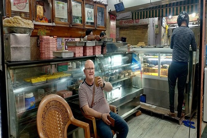 Agra Old City Walking Tour, Private Heritage walking Guided Tour - Mankameshwar Mandir and the city’s religious rhythm