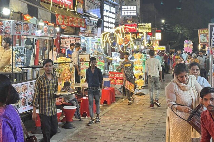 Agra: Sadar Bazar Food Market Night Walking Tour by Tuk-Tuk - Key points at a glance