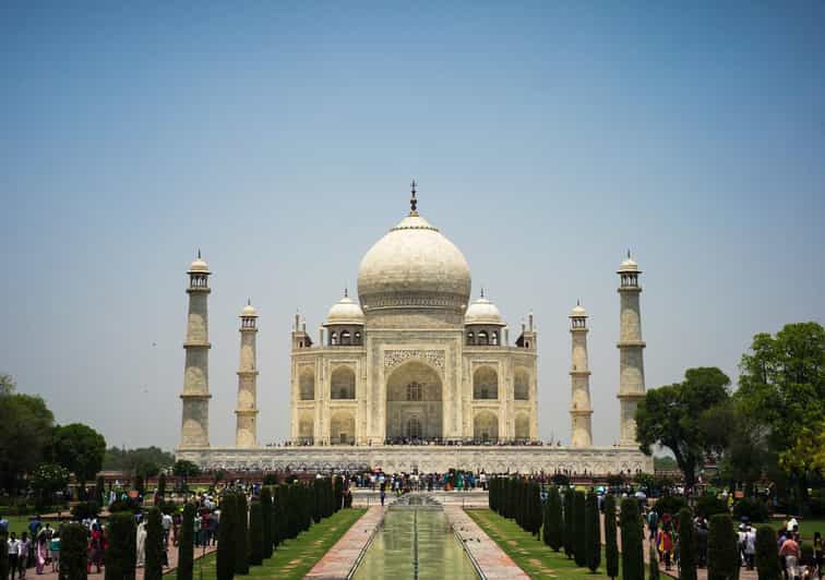 Agra: Skip-the-Line Fast Entry Ticket to the Taj Mahal - The first view of the white marble monument