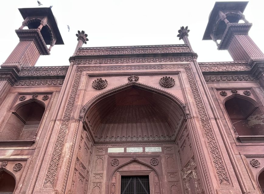 Agra: Skip-The-Line Taj Mahal & Agra Private Tour By Car - The private car, driver, and group sizes