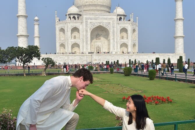 Agra: Skip-the-Line Taj Mahal and Agra Fort Tour - All Inclusive - The optional marble-inlay or handicraft stop