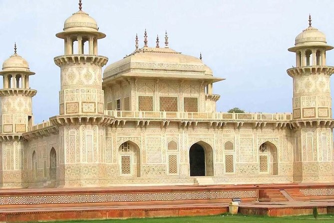 Agra: Street Food and Walk Tour with Spice Market by Tuk-Tuk - Rawatpara Spice Market and Seth Gali food stop