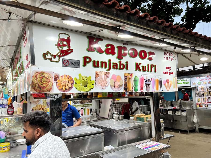 Agra: Street Food Tour with Spice Market on Tuk-Tuk Ride - Old Agra Begins With Temples, Mosques, and Market Streets