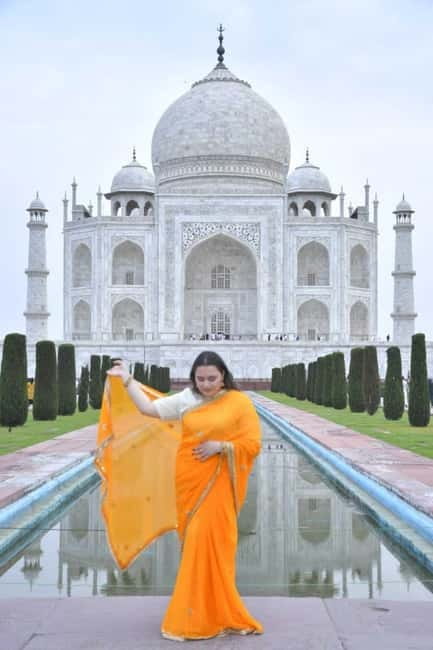 Agra: Taj Mahal Express Entry Tickets - Choosing your timing: sunrise, fog, and crowds