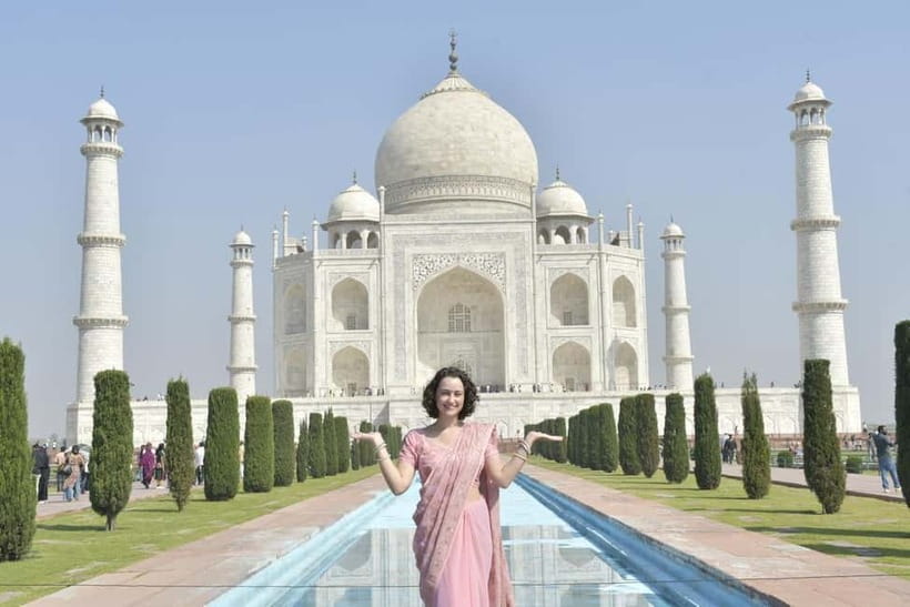 Agra: Taj Mahal Express Entry Tickets - The guide makes the biggest difference