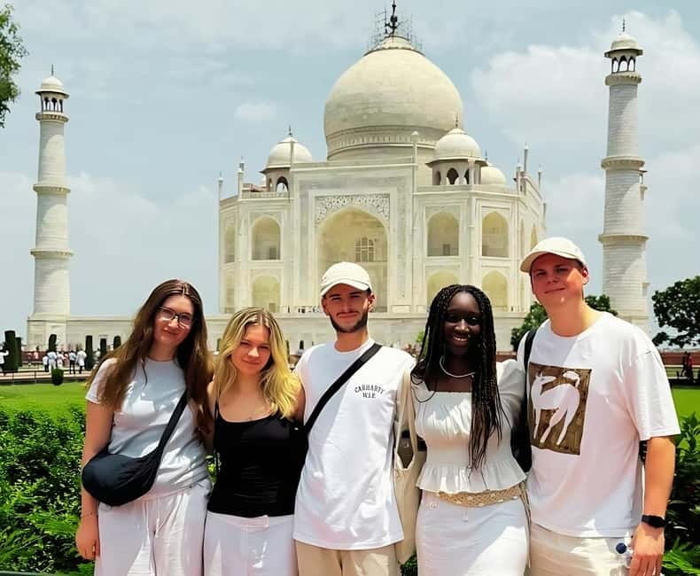 Agra: Taj Mahal Skip-the-Line & Guided Private 3 Hours Tour - Why a Private Guide Helps at the Taj Mahal