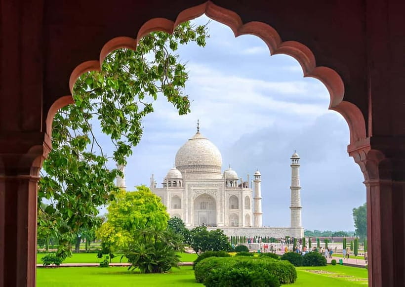 Agra: Taj Mahal Skip-the-Line & Guided Private 3 Hours Tour - How Much Value Is in the $3.02 Starting Price?