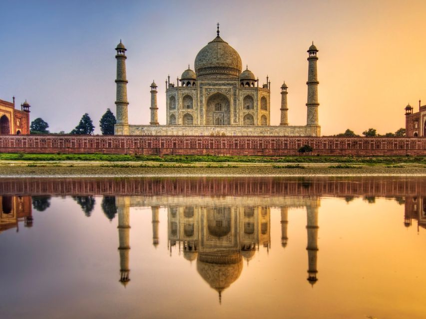 Agra: Taj Mahal with Mausoleum Skip-the-Line tickets & guide - The first view across the Mughal gardens