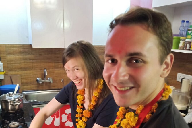 AI Tour - Cook, Talk, Dine & more with locals at their Delhi Home - Learning Hindi before the meal