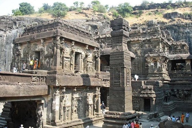 Ajanta & Ellora Caves and Sightseeing 2 days Tour - Day one: Ajanta’s Buddhist caves and painted art