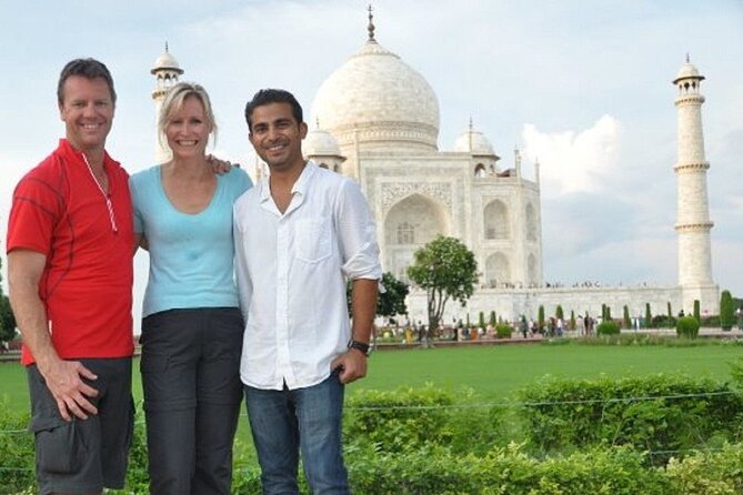 All Inclusive day trip to Taj Mahal Agra Fort from Delhi by Car - Entering the Taj Mahal with a local guide
