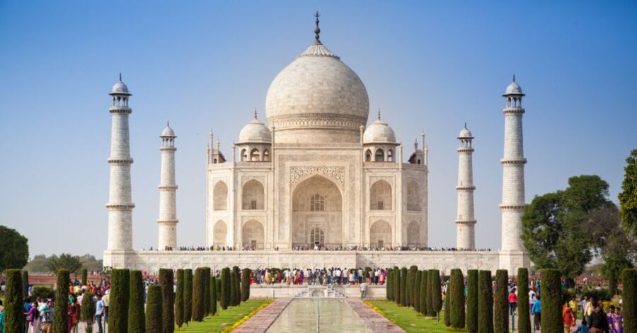All Inclusive Private Taj Mahal Luxury Tour from Delhi - Agra Fort and the Mughal court