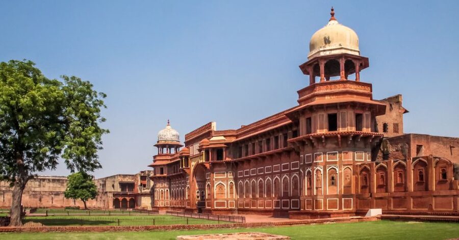 All Inclusive Private Taj Mahal Luxury Tour from Delhi - The guide and driver make the difference