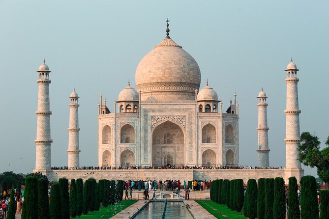 All Inclusive Private Taj Mahal Luxury Tour from Delhi by Car - Lunch and Agra flavors