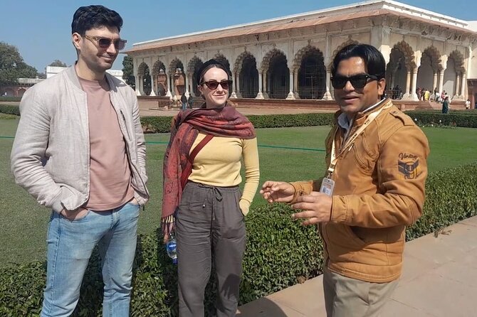 All Inclusive Taj Mahal, Agra Fort & Baby Taj Day Tour By Car - A buffet lunch at DoubleTree by Hilton Agra
