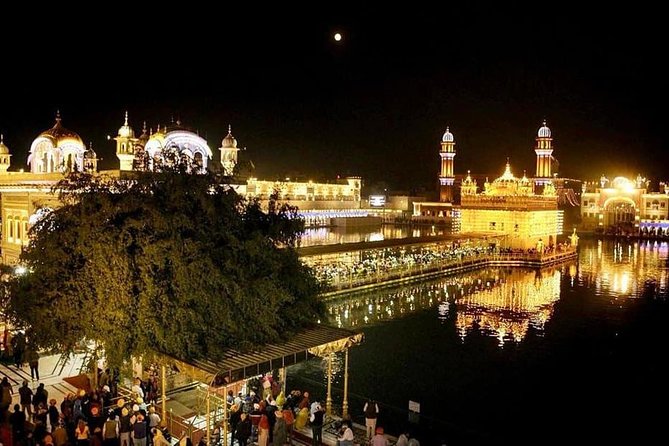 Amritsar 1 Day Sightseeing with Wagah Border - The Golden Temple: begin with Amritsar’s spiritual center