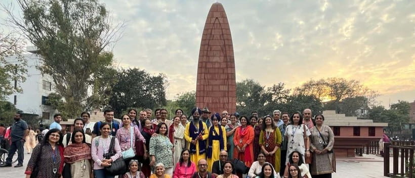 Amritsar: Golden Temple and Jallianwala Bagh Guided Tour - Starting at Jallianwala Bagh and facing 1919