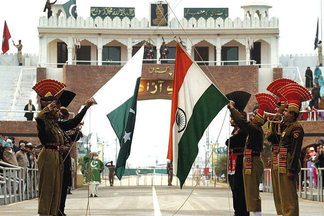 Amritsar Sightseeing Golden Temple with Wagah Border Taxi Package - Two and a Half Hours at the Golden Temple