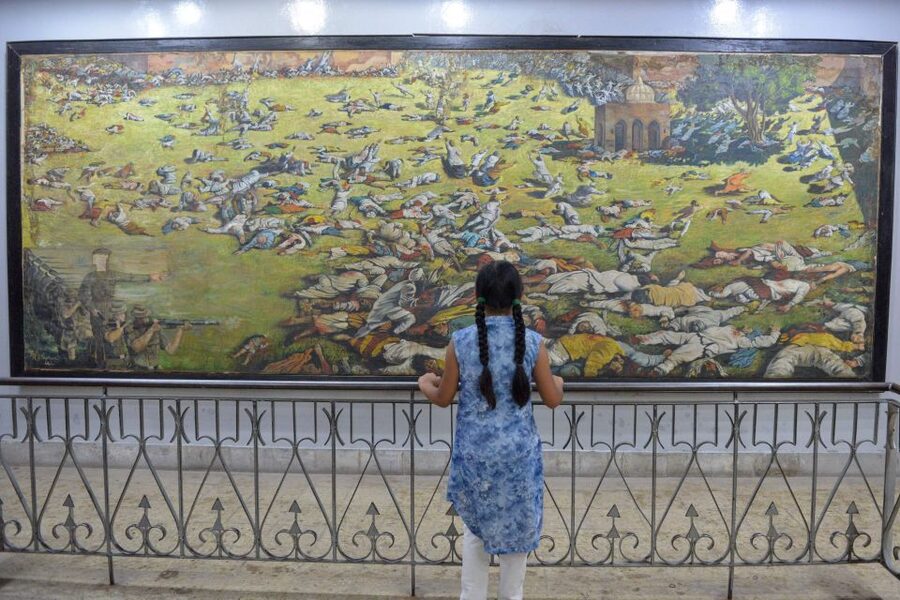 Amritsar: Small Group Sightseeing Tour with Wagah Border - Lunch and the Shift to the Border