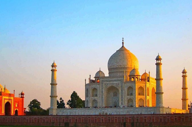 Approved Tour Guide in Agra full-day - The handicraft stop, useful for some and optional in spirit