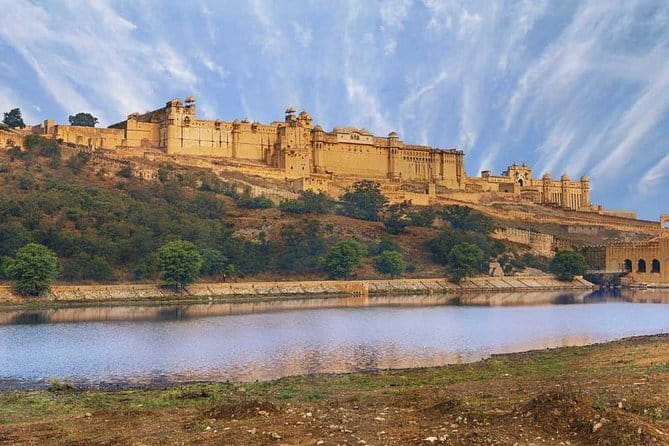 Aravali Exotic Hiking, Yoga with Breakfast - Yoga after the climb