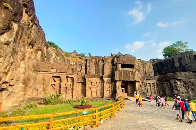 Aurangabad Ellora Caves sightseeing - Day Tour - Two hours at Daulatabad Fort