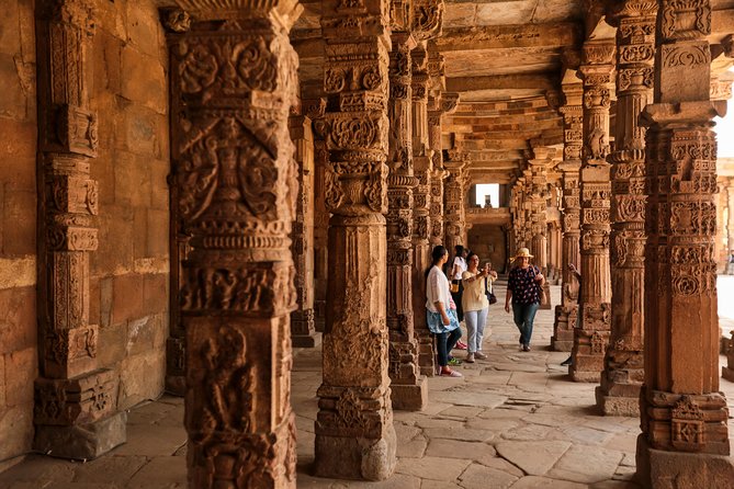 Award-Winning 3-Day Private Golden Triangle Tour of India - The car, chauffeur, and road reality