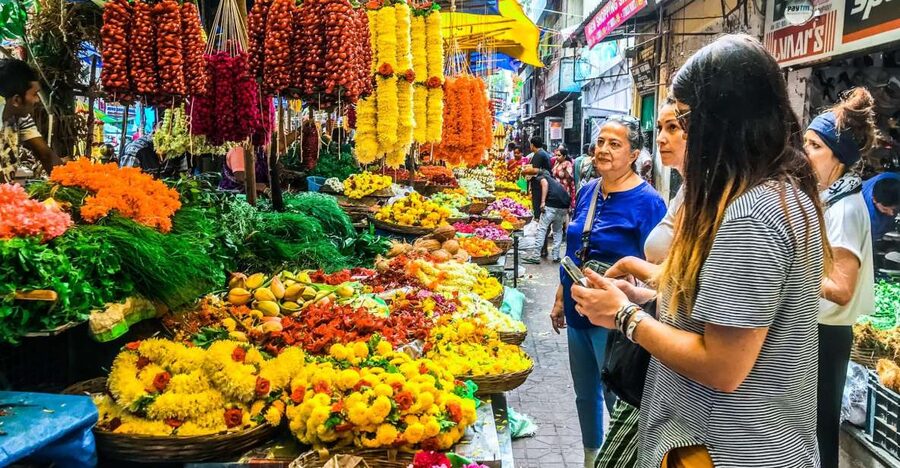 Bangalore: Basavanagudi Walking Tour with Bull Temple - Key points at a glance
