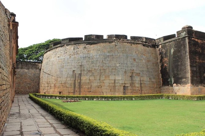 Bangalore Fort heritage walk - Walking through Bangalore Fort and its military past