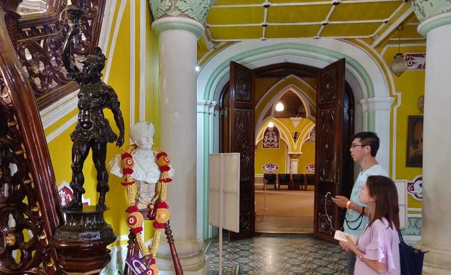 Bangalore: Full-Day Private City Tour with Lunch - Bangalore Palace and its audio tour
